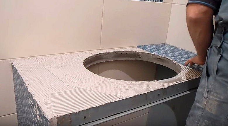 Столешница из плитки в ванную под раковину (45 фото)